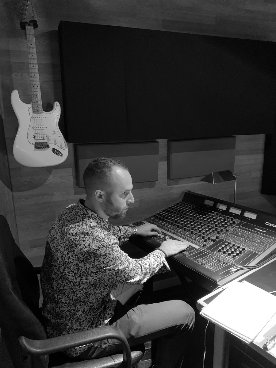 Dan Searl Mixing in the Studio